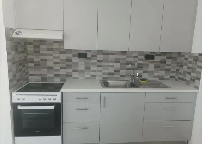 Lemon Tree 1 * Parikia (Paros)